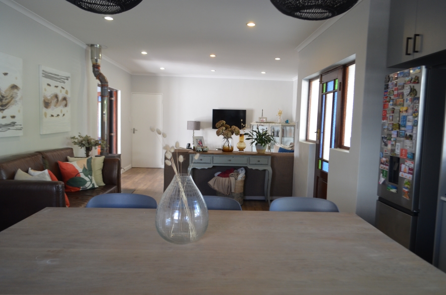 To Let 3 Bedroom Property for Rent in Zevendal Western Cape